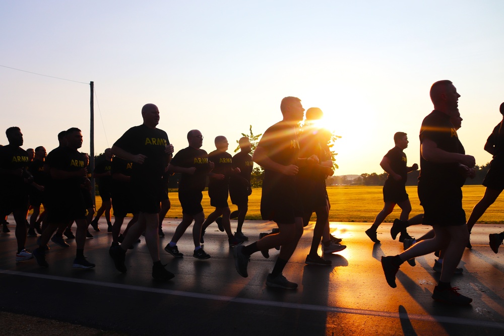 Installation Run brings together Soldiers from across Fort McCoy to build esprit de corps