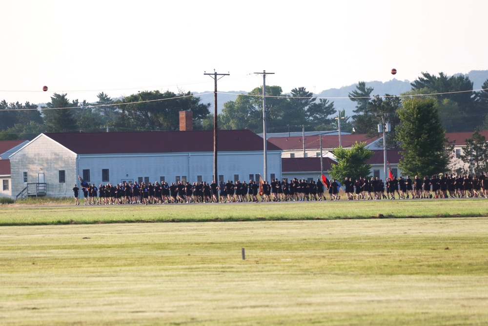 Installation Run brings together Soldiers from across Fort McCoy to build esprit de corps
