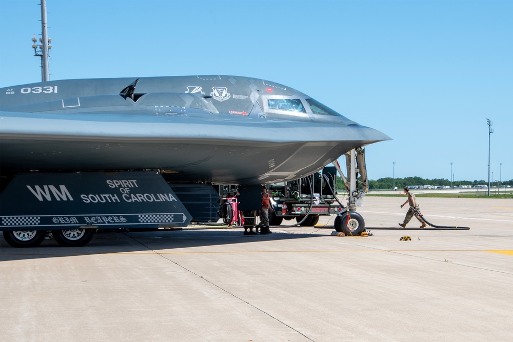 Missouri ANG pilot surpasses 2000 hours in B-2 Spirit