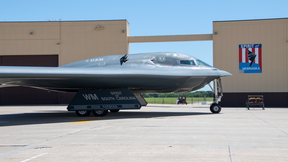 Missouri ANG pilot surpasses 2000 hours in B-2 Spirit