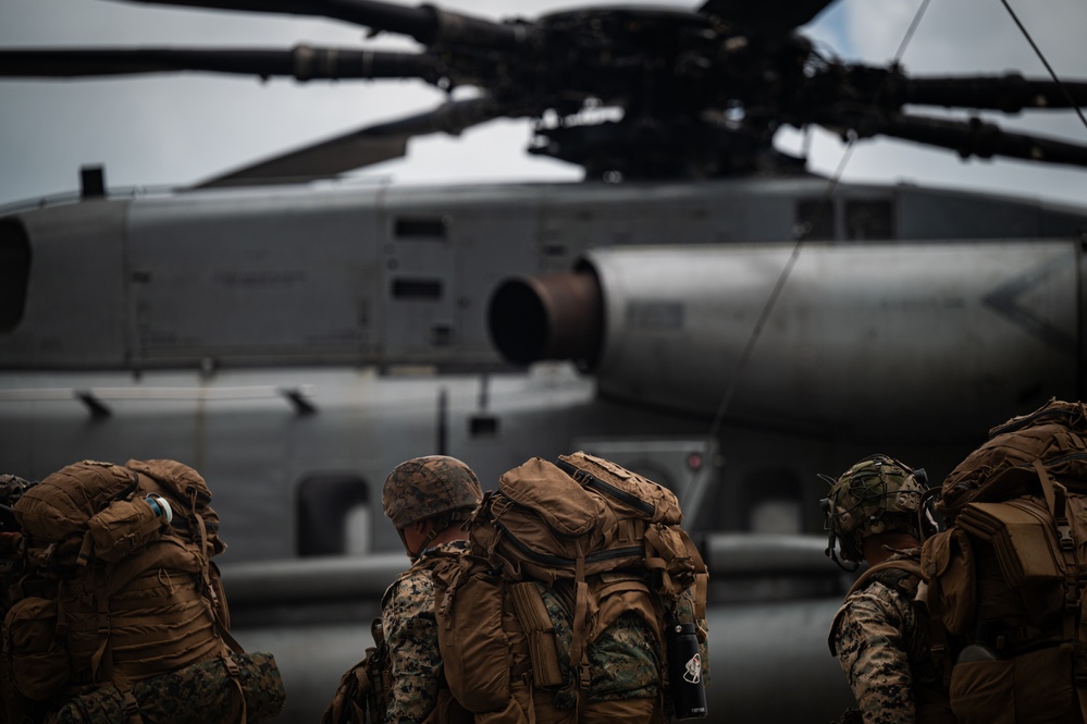 Marines load CH-53E Super Stallion