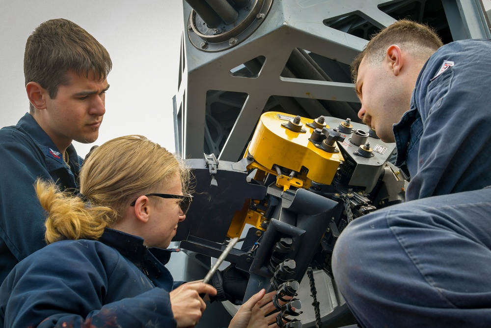 Nimitz Sailors Conduct Maintenance on CIWS