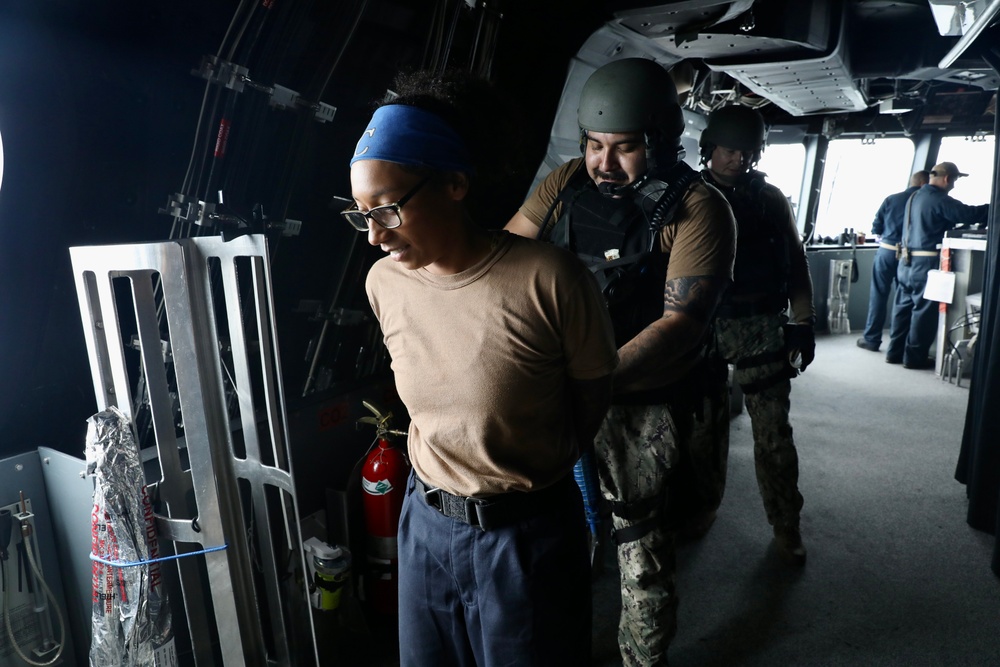 Sailors Aboard USS Gabrielle Giffords Perform Anti-Terrorism Drill