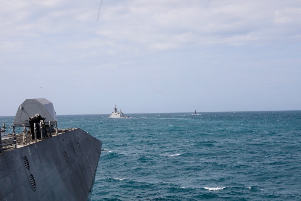 USS Gabrielle Giffords gets underway in Gulf of Thailand