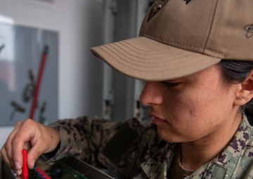 Sailor In The Spotlight: ET2 Zizzo