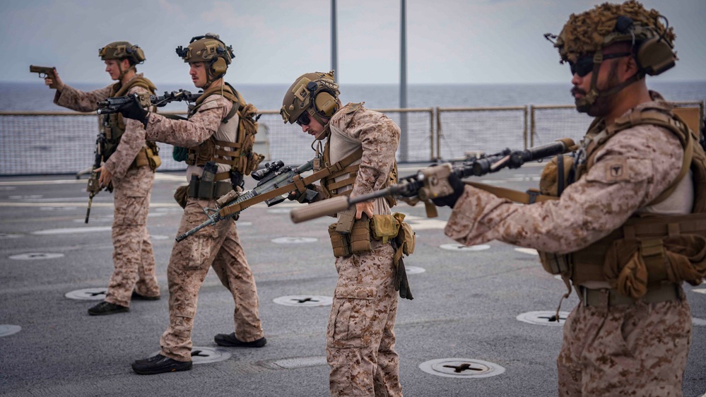 240729 – Reconnaissance Marines Conduct Dry Fire Drills Aboard USS Harpers Ferry 240729 – Reconnaissance Marines Conduct Dry Fire Drills Aboard USS Harpers Ferry