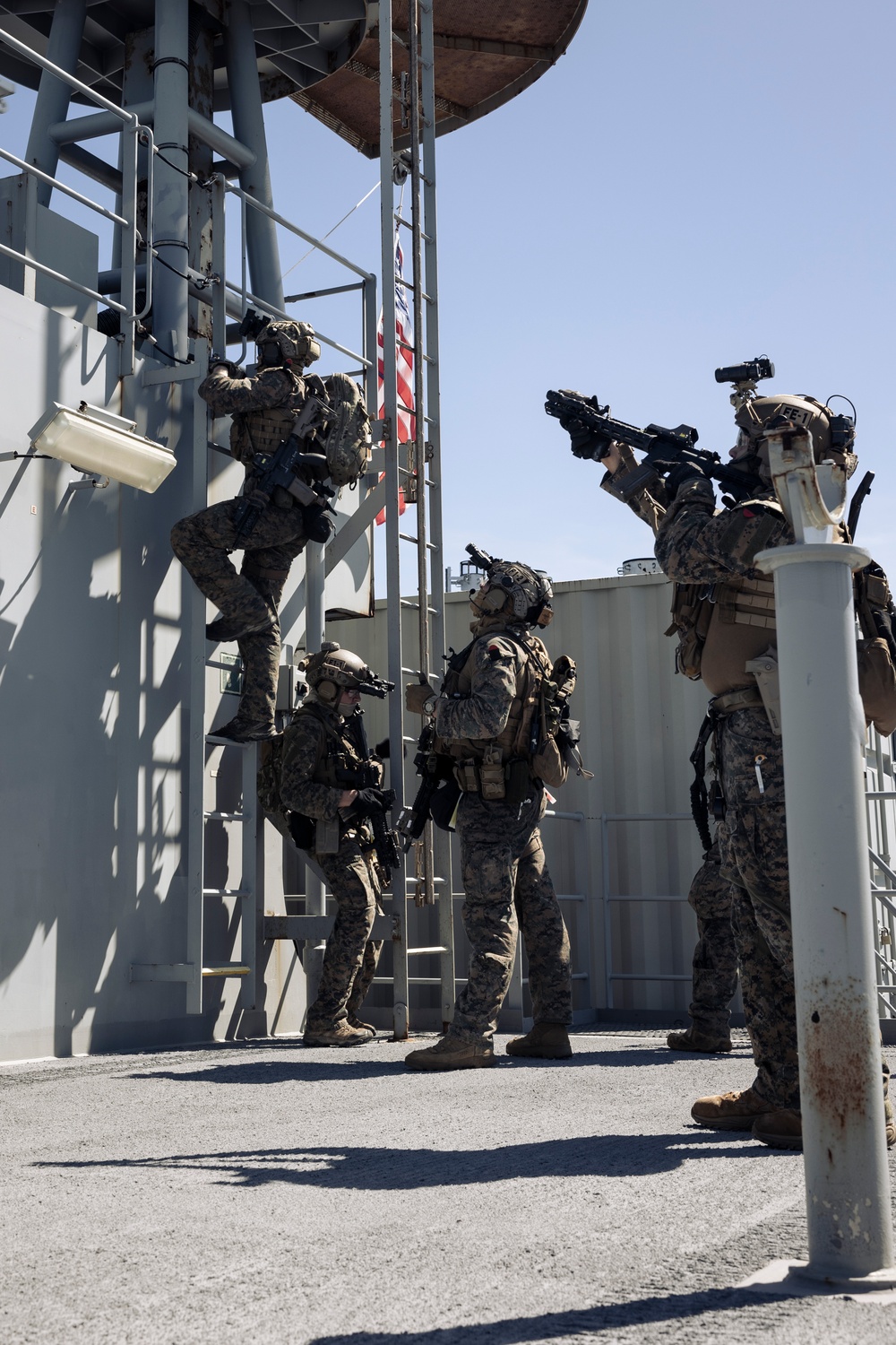 31st MEU | Visit, Board, Search and Seizure