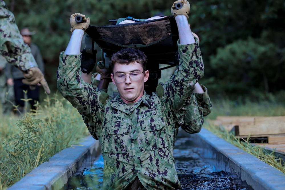 10th Mountain Division Hosts Medical Training for US Navy Sailors