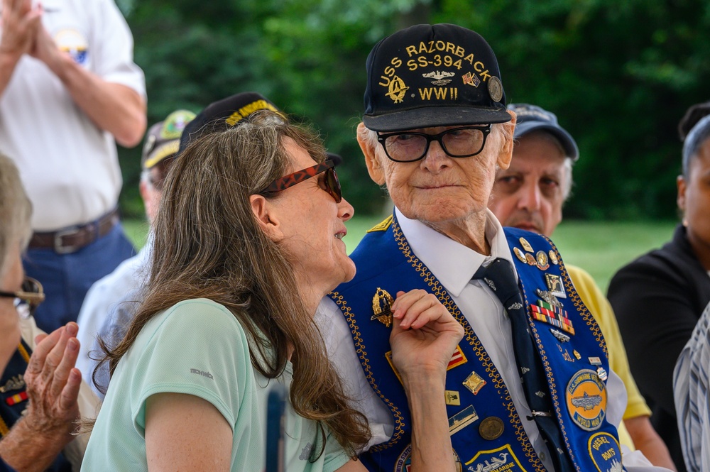 100-year-old WWII submarine veteran receives medal