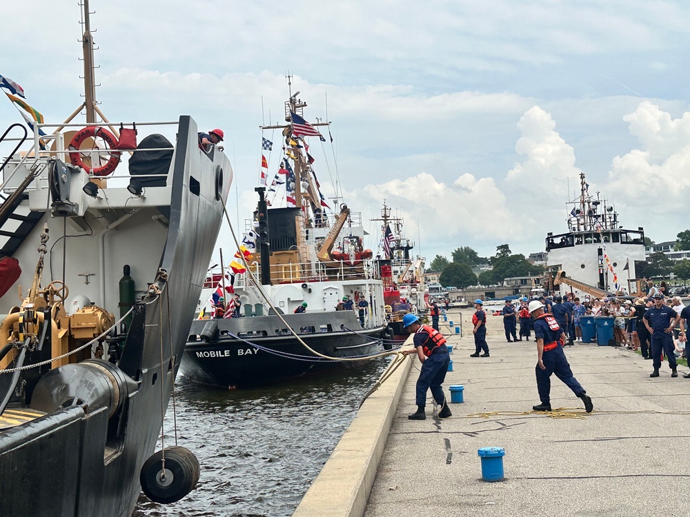 Grand Haven Coast Guard Festival Parade of Ships