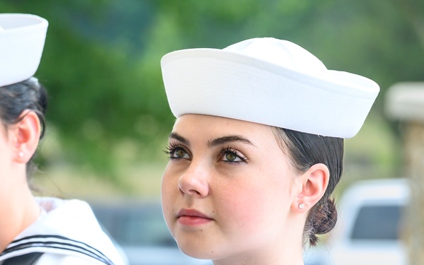 100-year-old WWII submarine veteran receives medal