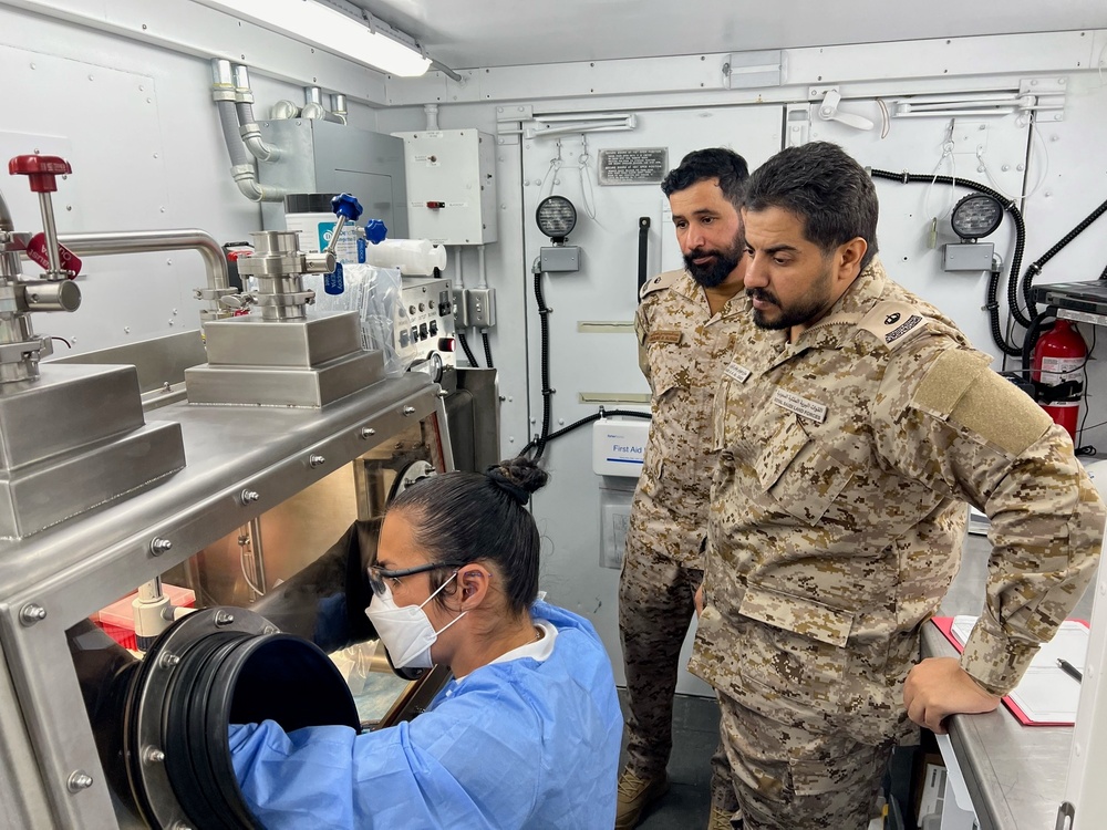 US Army civilian scientists train with Jordanian troops during Exercise Eager Lion in Jordan