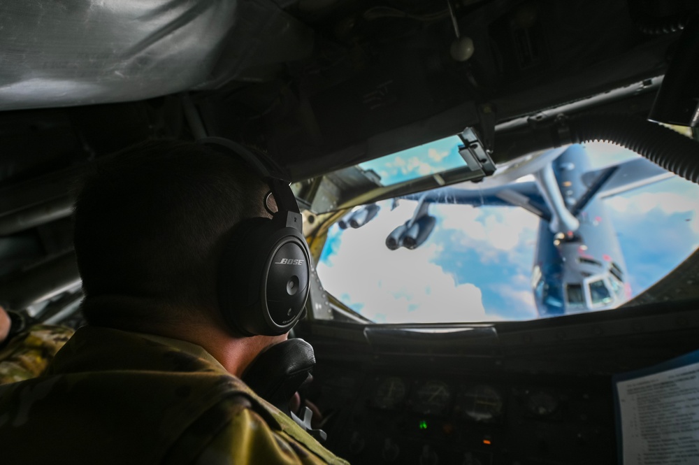 Fairchild refuels B-52 during no-notice NORI