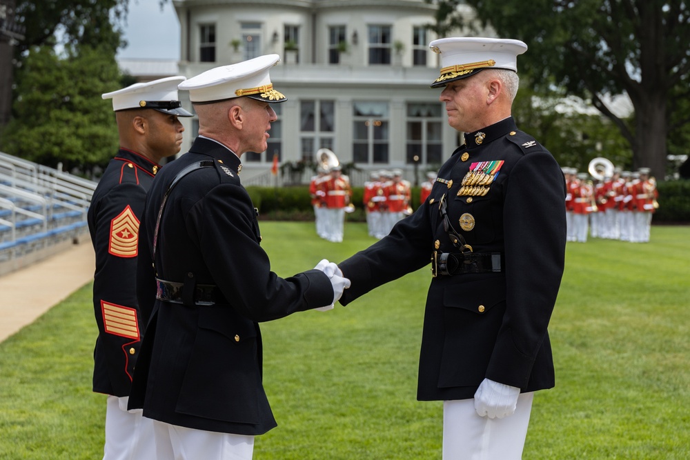 Gen. Smith attends the Marine Barracks Washington Change of Command