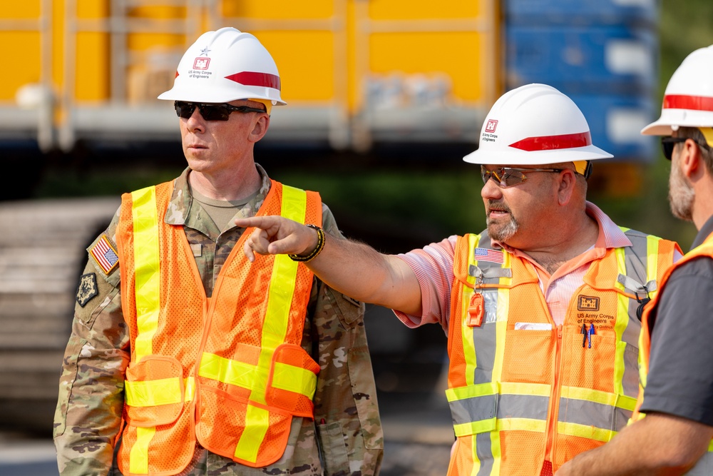 USACE Northwestern Division Commander visits Kansas City District Levee Mega Project