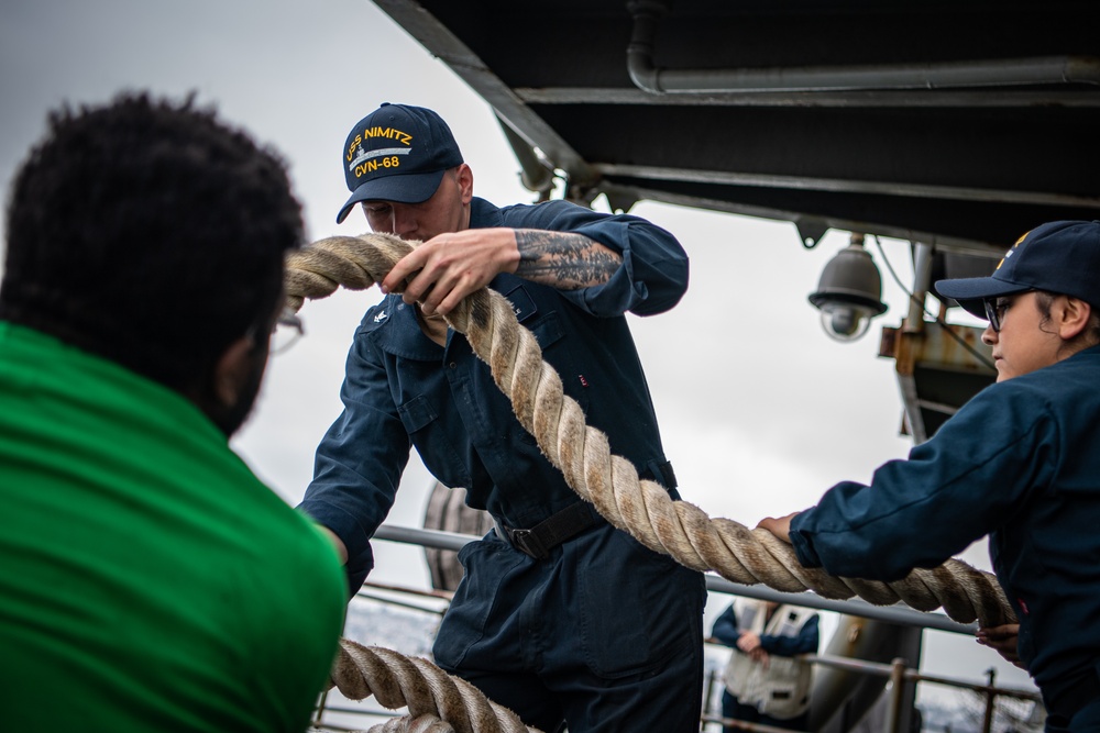 Nimitz Sailors Line Handle