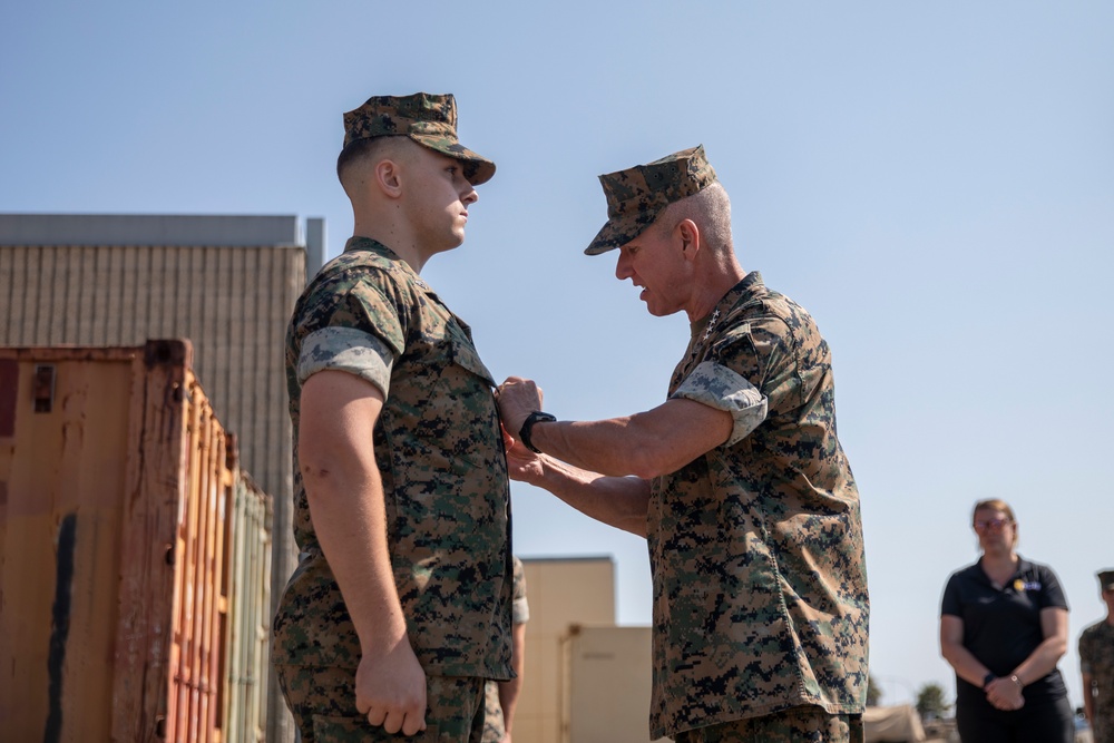 Commandant of the Marine Corps visits 1st LAR