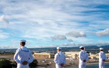USS Carl Vinson (CVN 70) Sailors Man the Rails during RIMPAC 2024