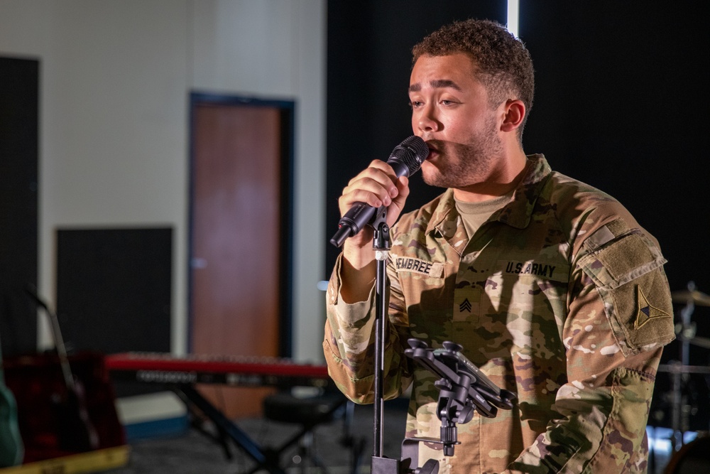 1st Cavalry Division Band rehearses for upcoming performance