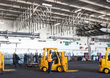 George Washington Conducts Ammo Onload