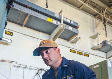 George Washington Conducts Ammo Onload