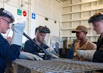 George Washington Conducts Ammo Onload