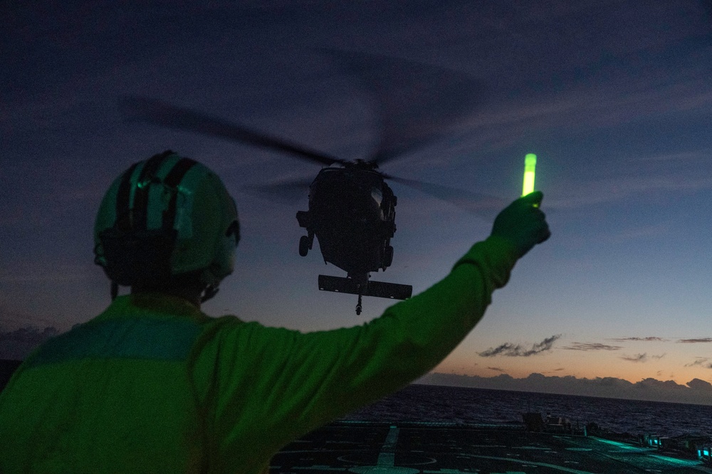 UH-60 Black Hawk crew qualifies aboard USCGC Midgett during RIMPAC 2024