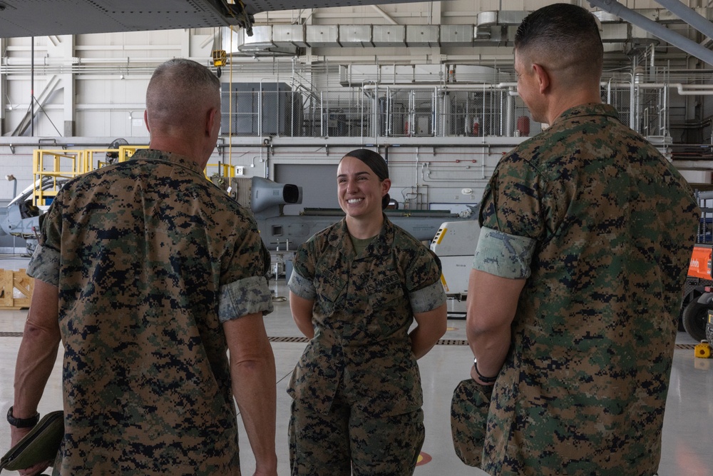 Commandant and Sergeant Major of the Marine Corps visit MCAS Yuma