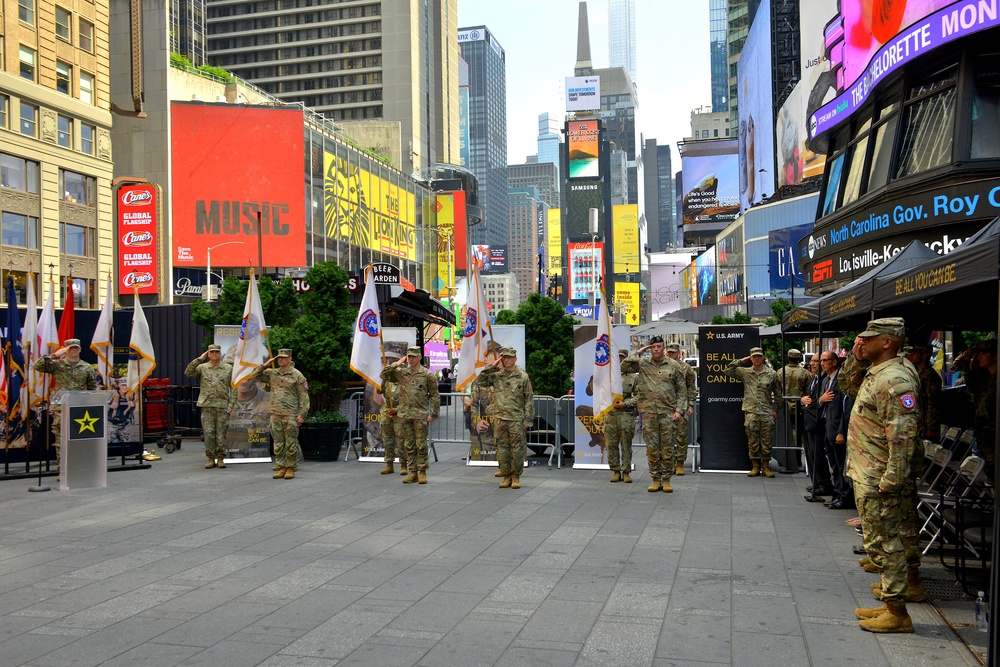 1st Recruiting Brigade hosts change of command in Times Square