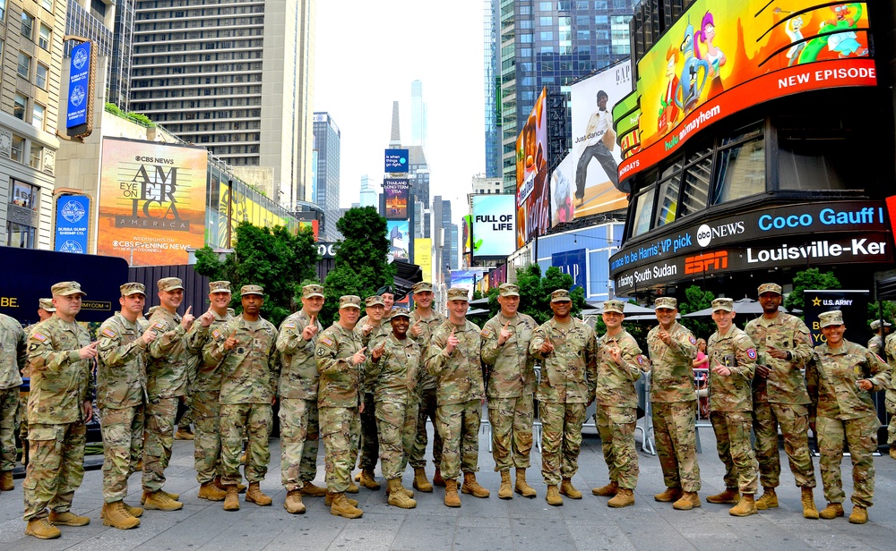 1st Recruiting Brigade hosts change of command in Times Square