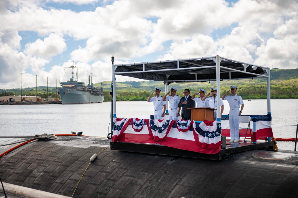 USS Springfield Holds Change of Command