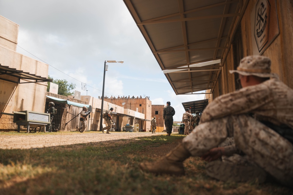 3d LCT conducts close-quarter battle training with NSW and partner forces during RIMPAC 2024