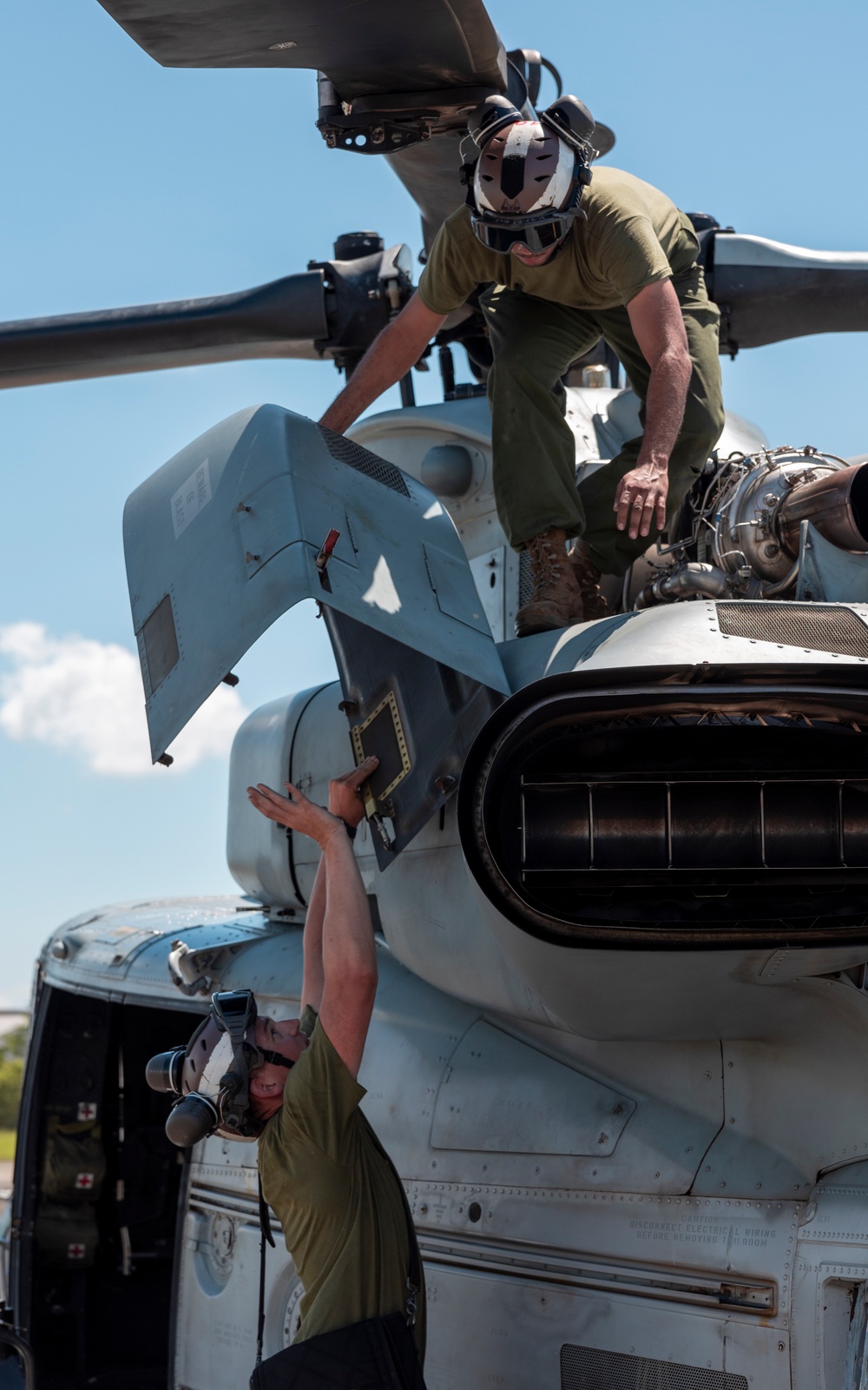 RD24 | HMLA-367, Aircraft Maintenance at Camp Metabaru