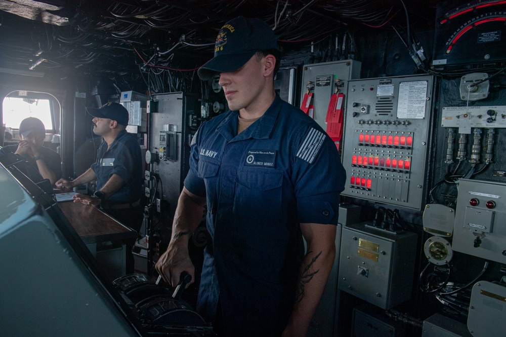 DVIDS - Images - Navigation Operations Aboard USS America (LHA 6 ...