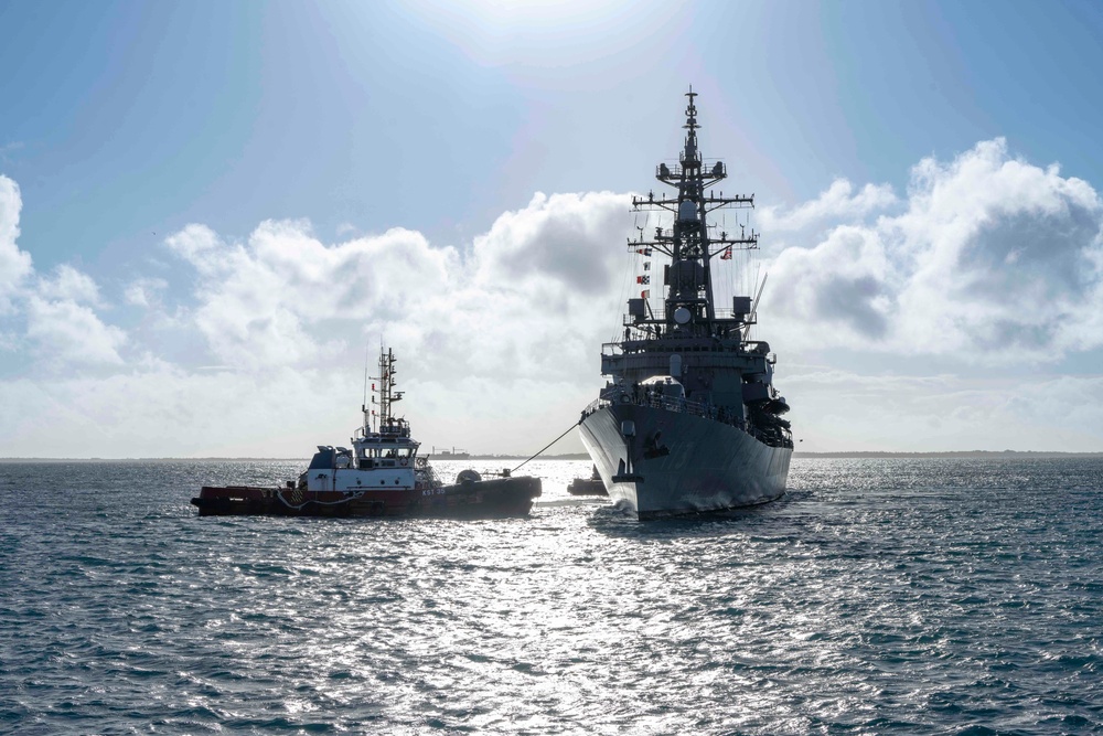 JS Sazanami (DD-113) arrives in Diego Garcia