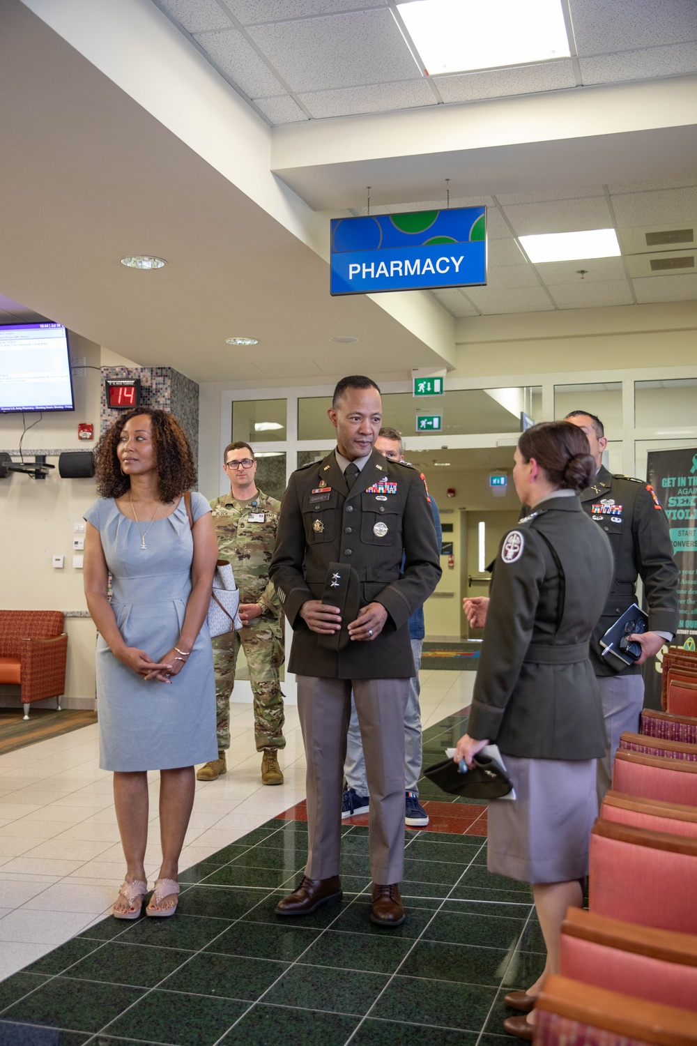 Maj. Gen. Andrew C. Gainey vists Vicenza Health Clinic