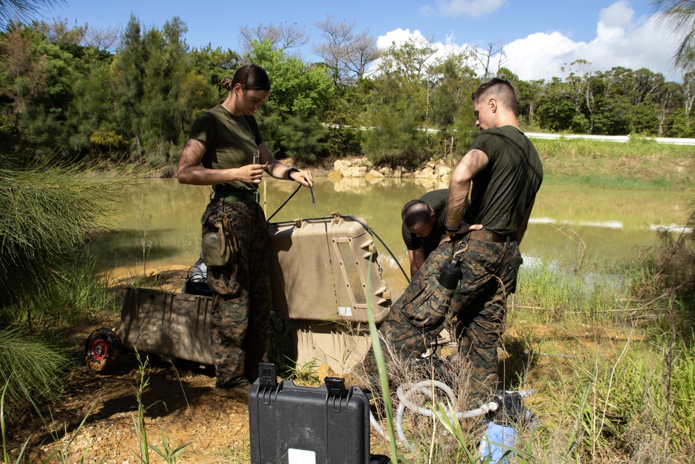 CLB-31 Sets Up Combat Support Service Area