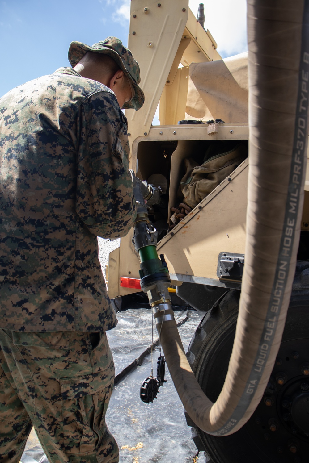 CLB-31 Sets Up Combat Support Service Area