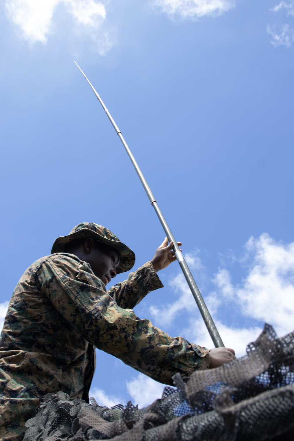 CLB-31 Sets Up Combat Support Service Area