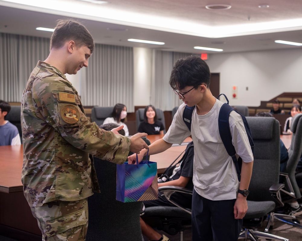 35 FW hosts Junior English tour