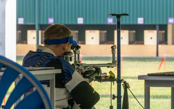 Sgt. Ivan Roe Men's 50m 3 position Rifle Qualifiers