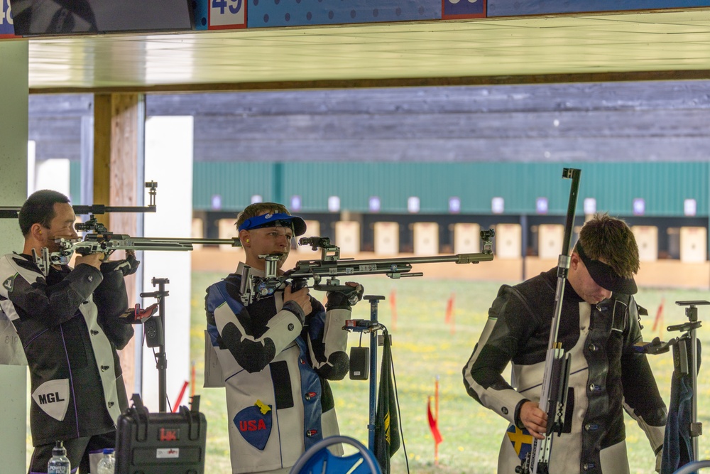 Sgt. Ivan Roe Men's 50m 3 position Rifle Qualifiers
