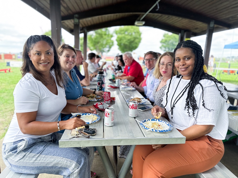 SSP Workforce, Families Come Together at Command Picnic