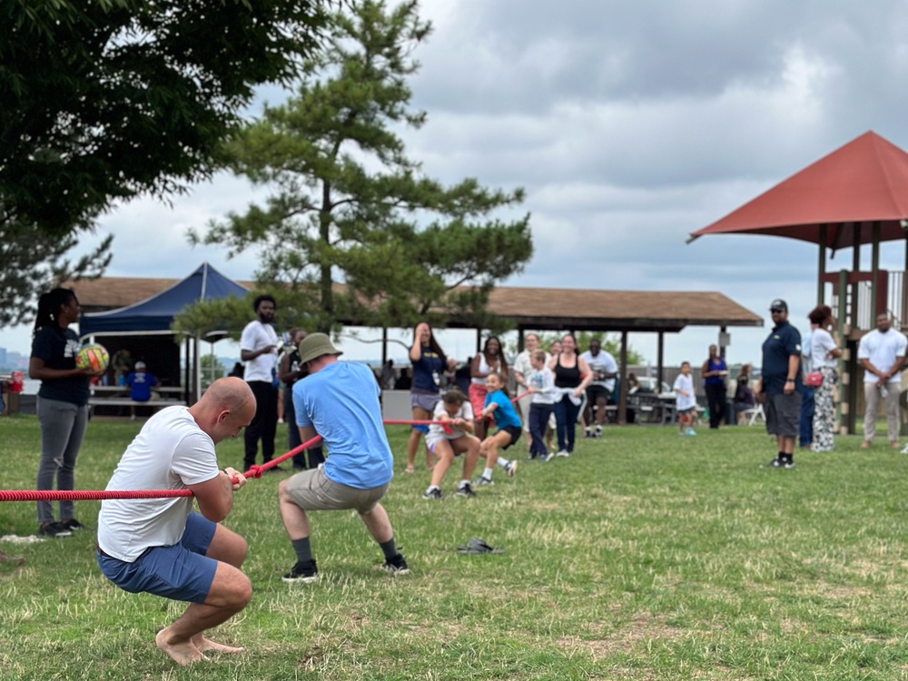 SSP Workforce, Families Come Together at Command Picnic