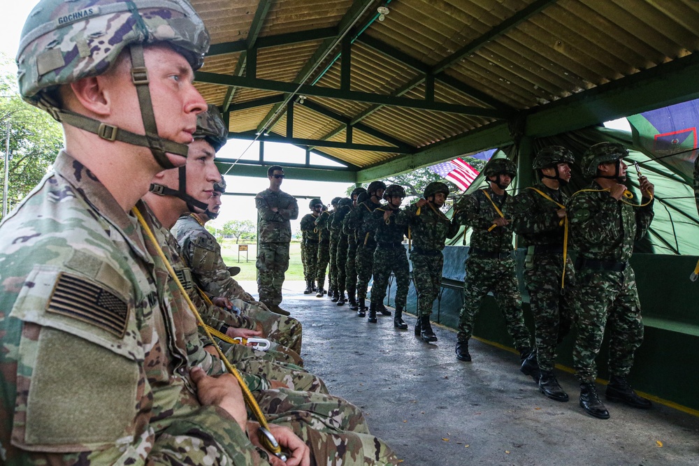 US, Colombian paratroopers conduct airborne rehearsals for exercise HYDRA III 2024