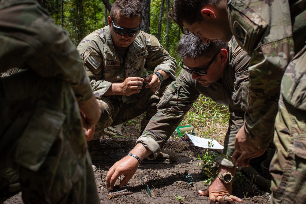 1-167 Infantry Regiment prepares for a day of training