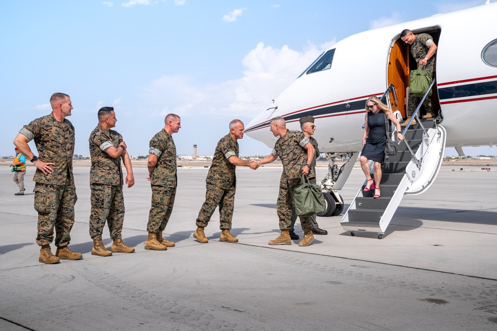 Commandant, Gen. Eric M. Smith and Sergeant Major of the Marine Corps, Sgt Maj. Carlos A. Ruiz visit Marine Corps Air Station Yuma