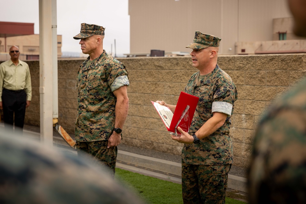 Camp Pendleton Deputy Commander awards MCAS CAMPEN