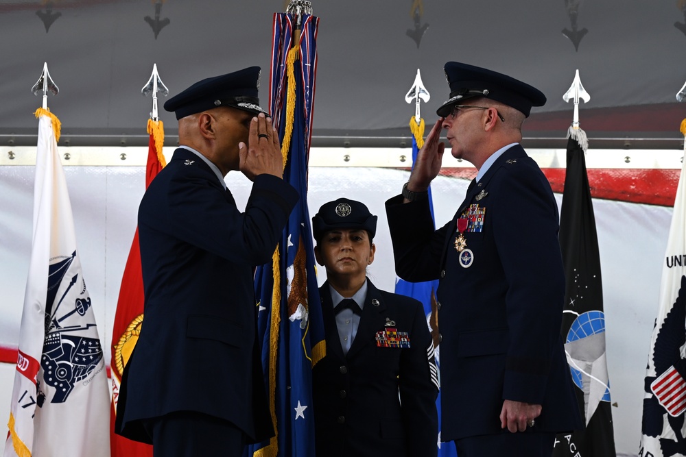 502d ABW welcomes new commander