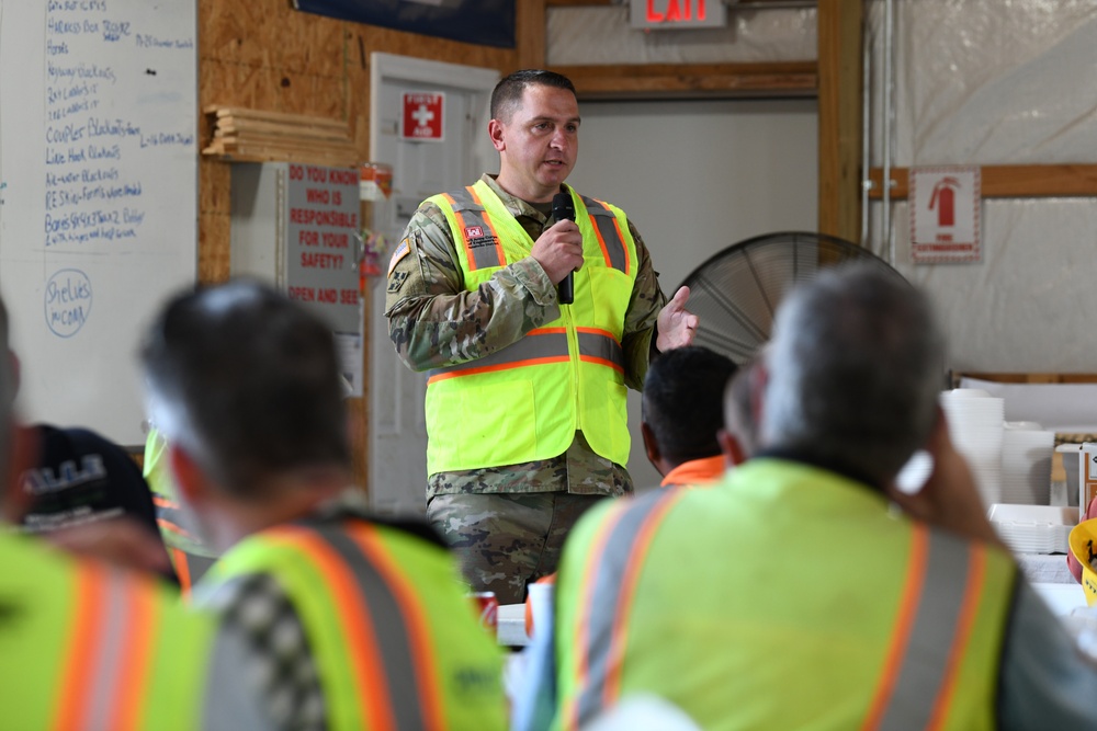 U.S. Army Corps of Engineers and Kentucky Lock contractor celebrate safety milestone